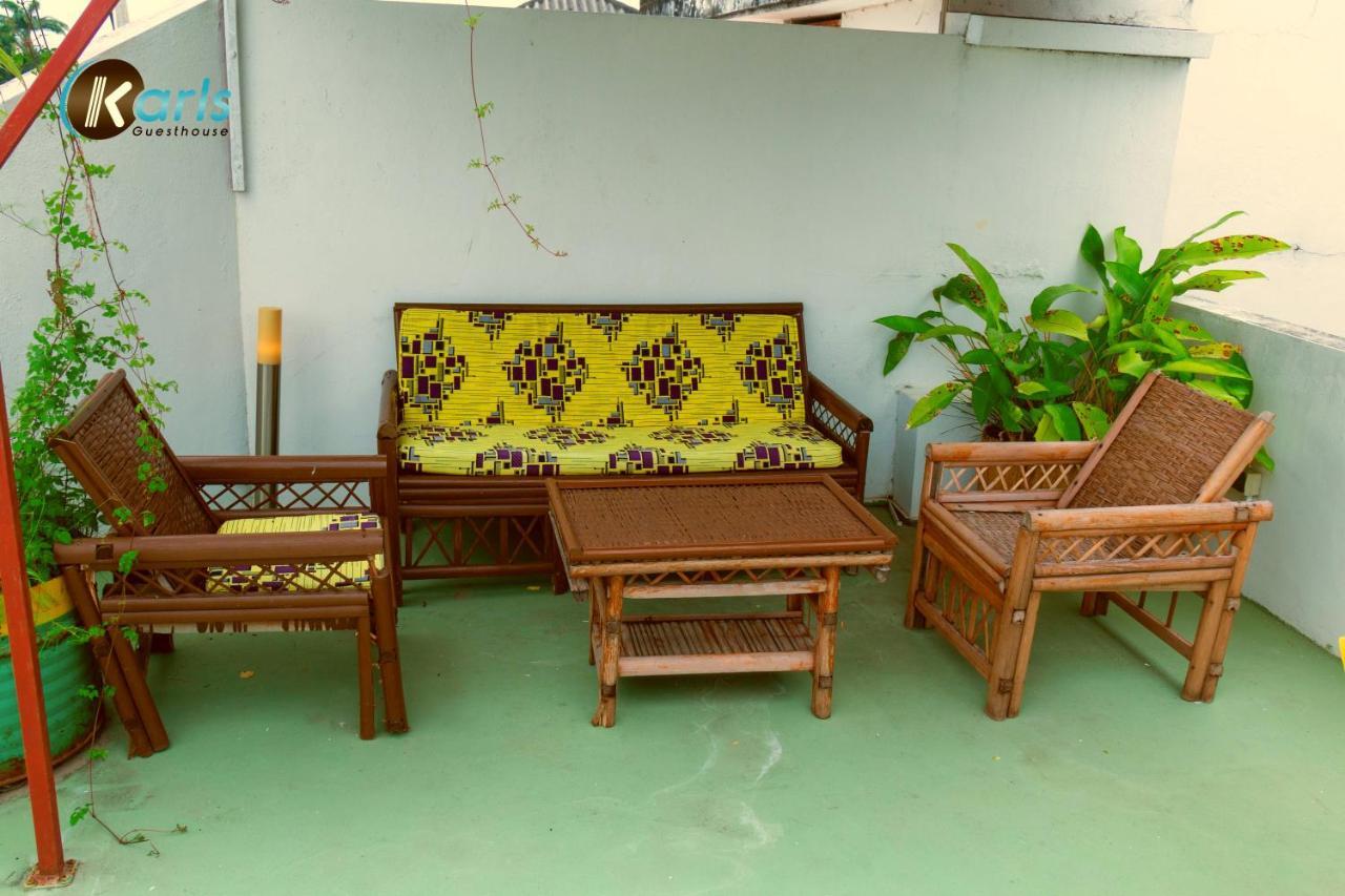 Karls Guesthouse 科托努 外观 照片