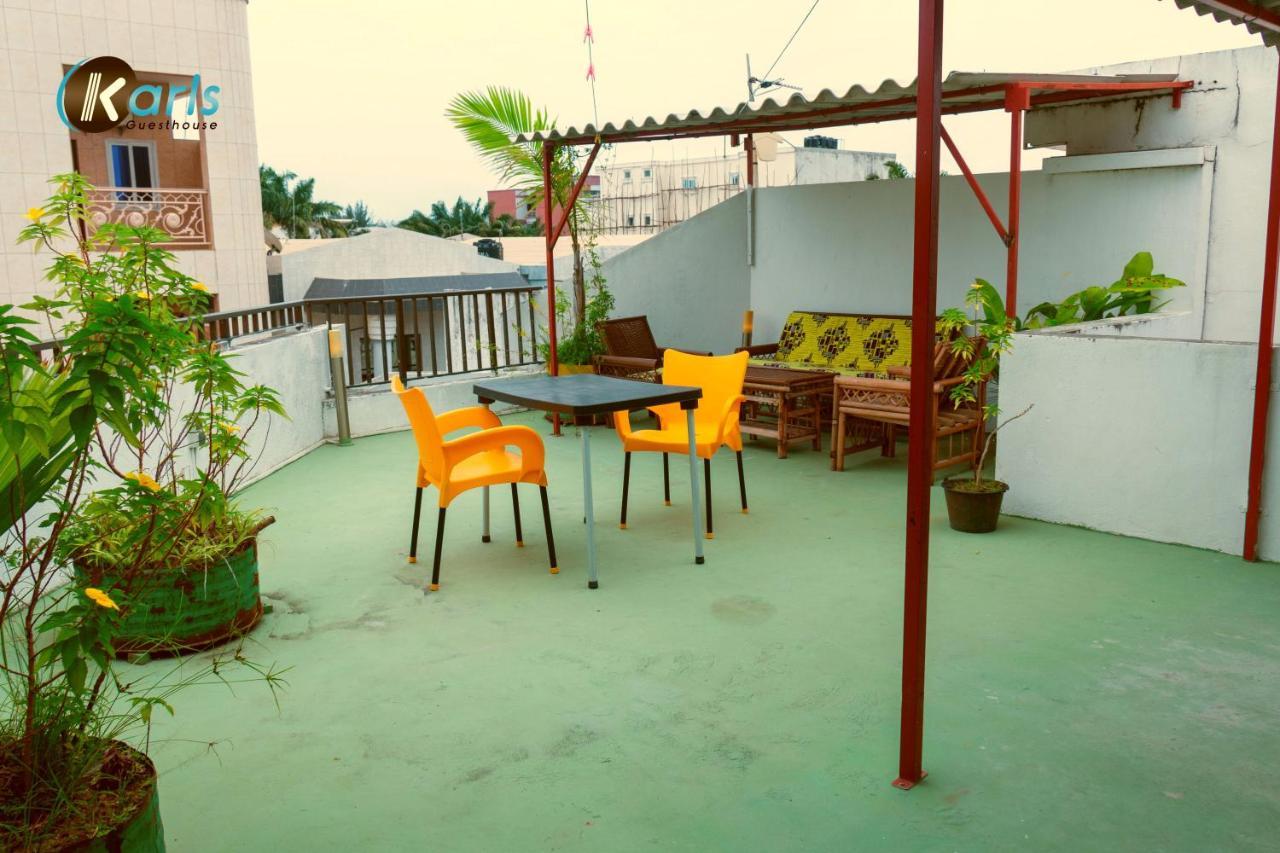 Karls Guesthouse 科托努 外观 照片