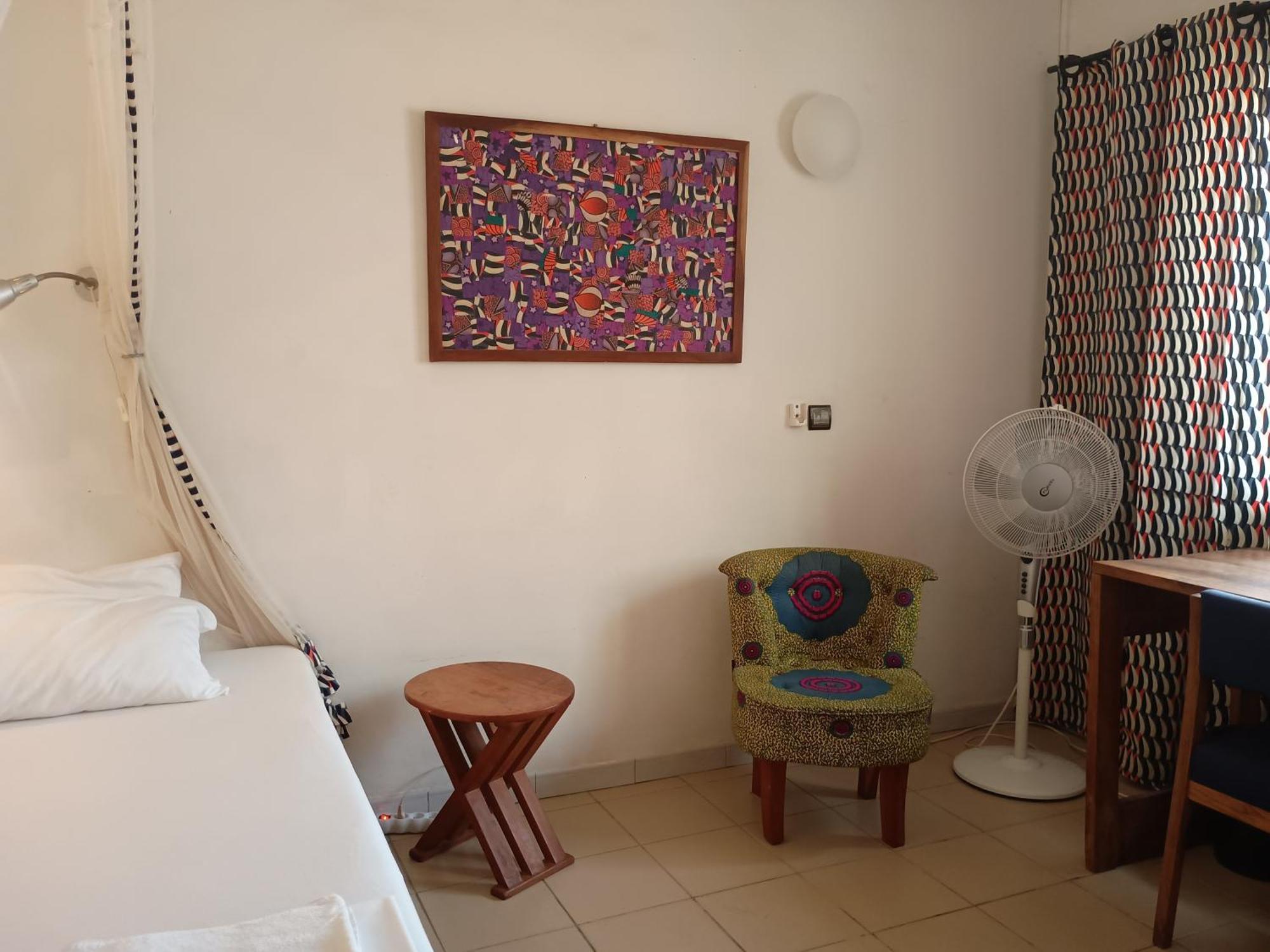 Karls Guesthouse 科托努 外观 照片