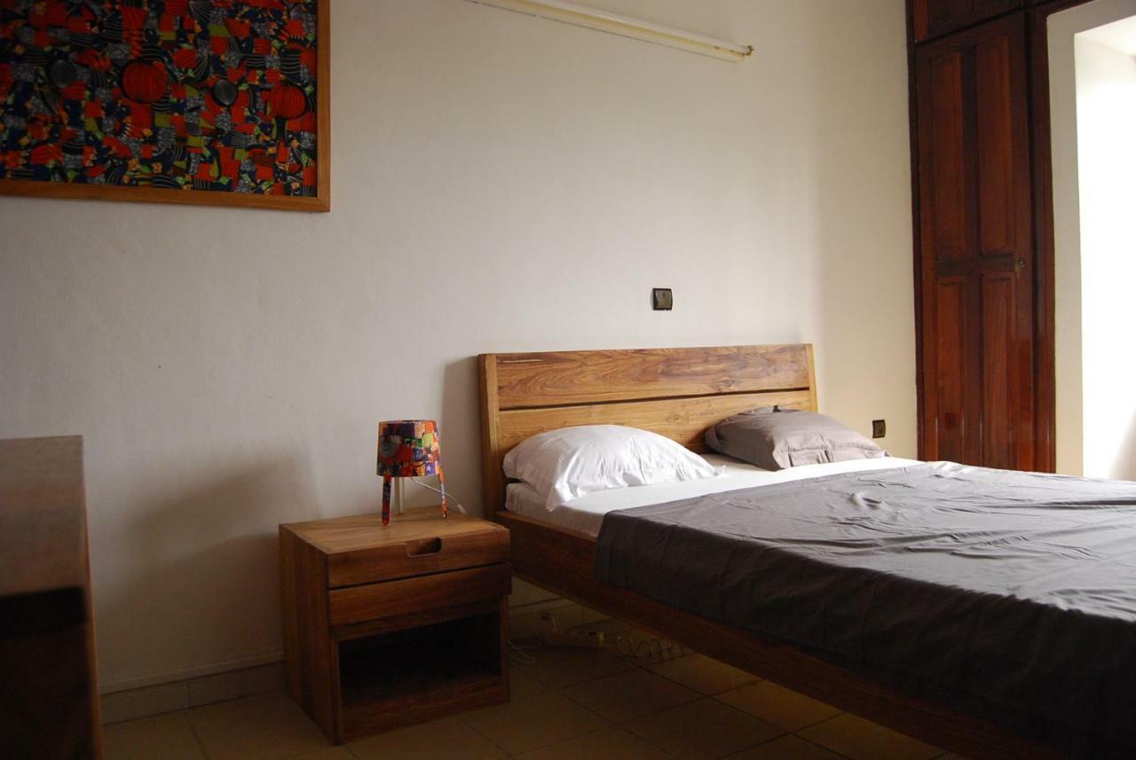 Karls Guesthouse 科托努 外观 照片